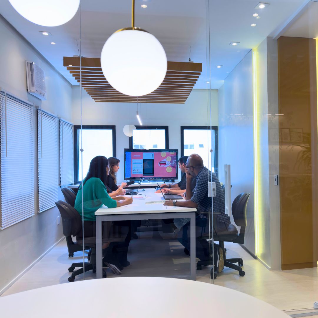 Estúdio 86 - Escritório de Arquitetura Sala de Reunião